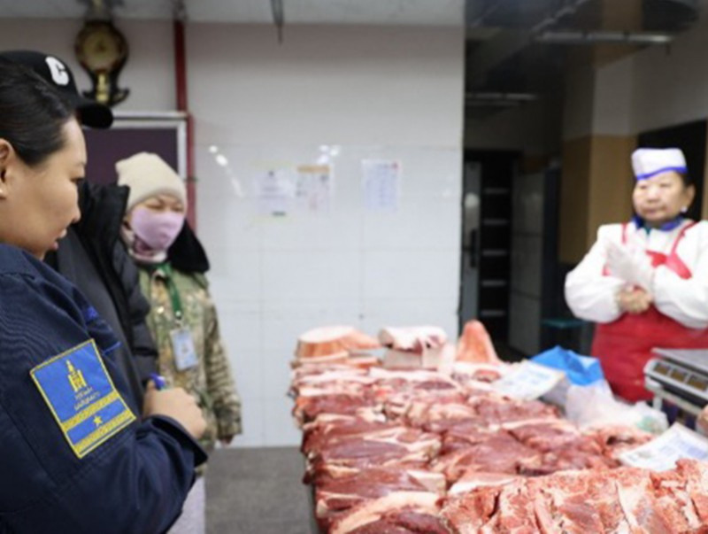 Зах худалдааны төвүүдэд хяналт шалгалт хийж байна